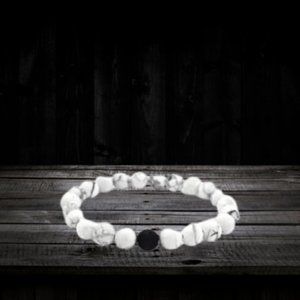 White Turquoise Bracelet With Accent Bead